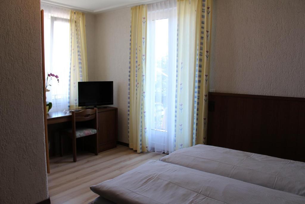 Hotel Glaernisch Hof 호르겐 객실 사진