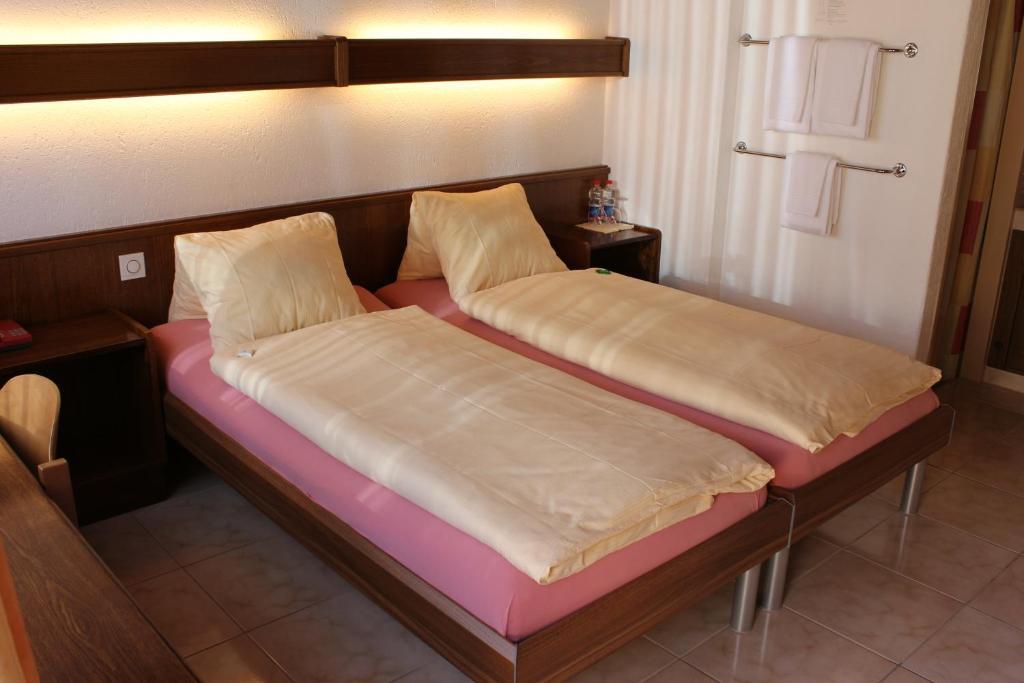Hotel Glaernisch Hof 호르겐 객실 사진
